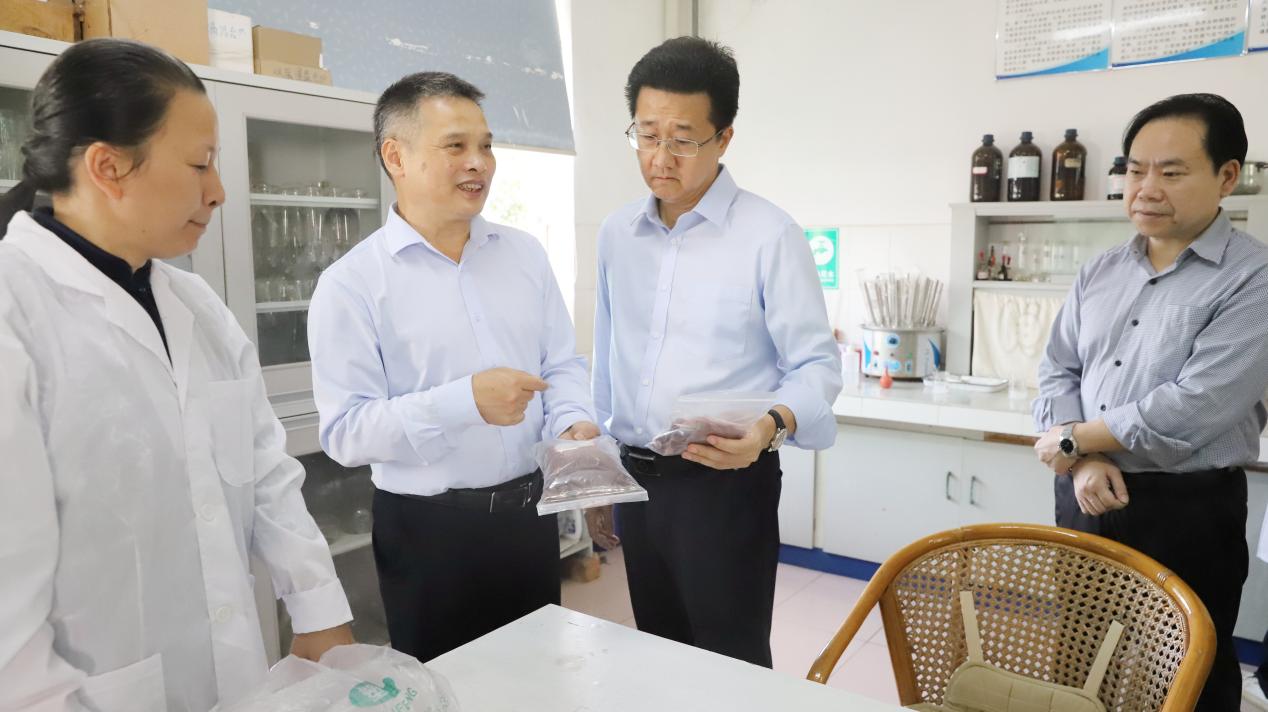 黃河率隊到化工院調研指導工作 黃河率隊到化工院調研指導工作